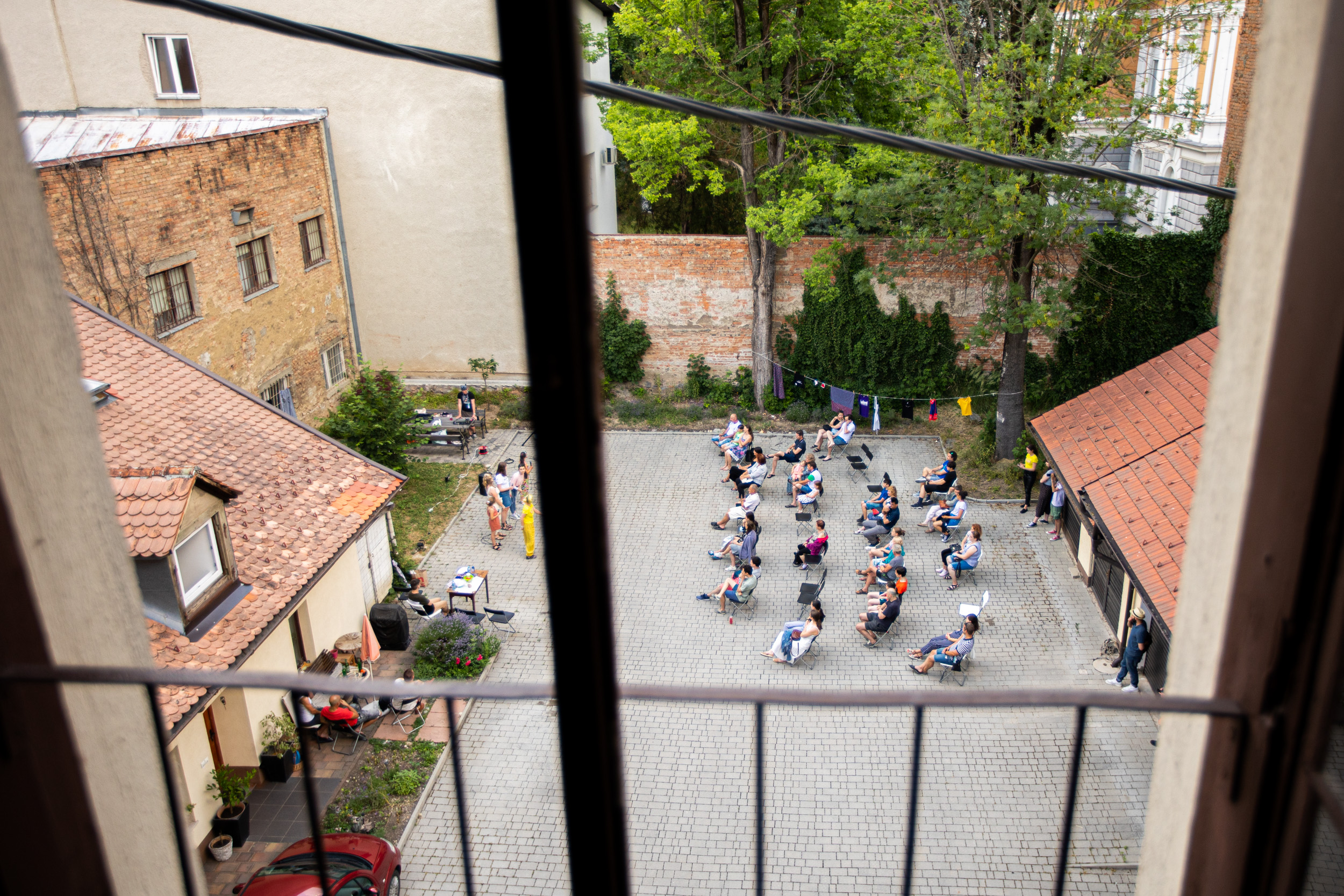 Hiša! društvo za ljudi in prostore