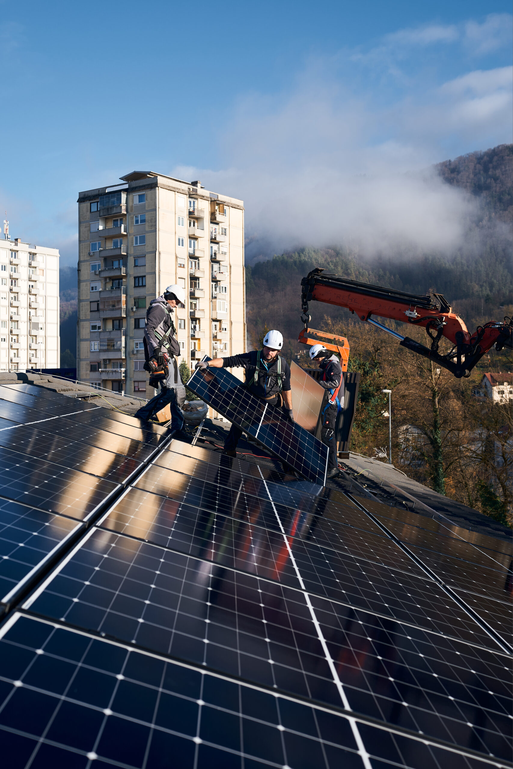 V Hrastniku prva zadružna skupnostna samooskrbna sončna elektrarna (vabilo)