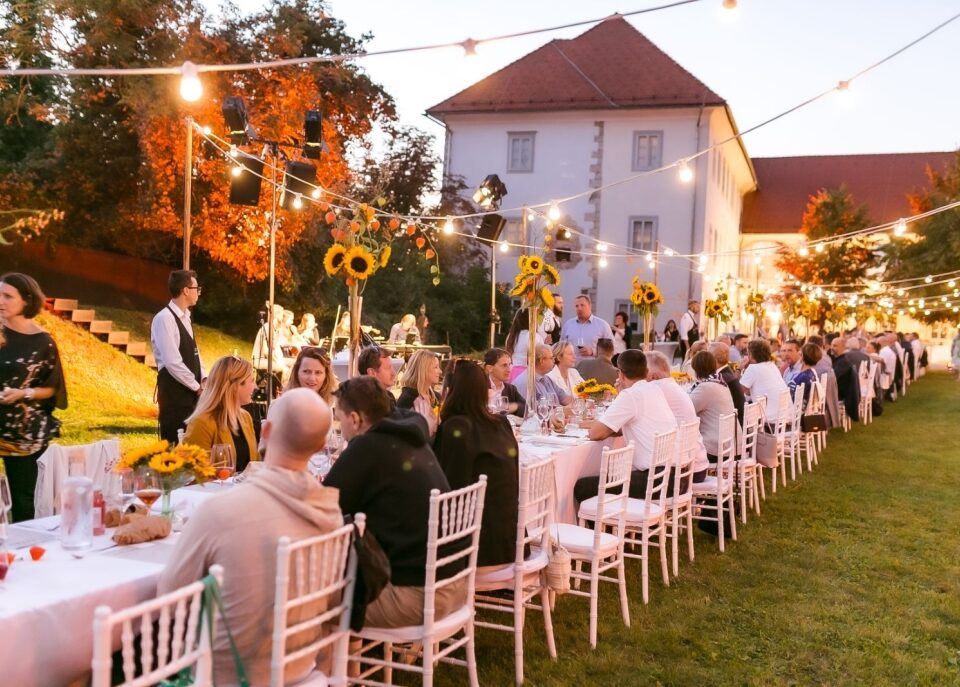 kranjska dolga miza, arhiv ZTKK