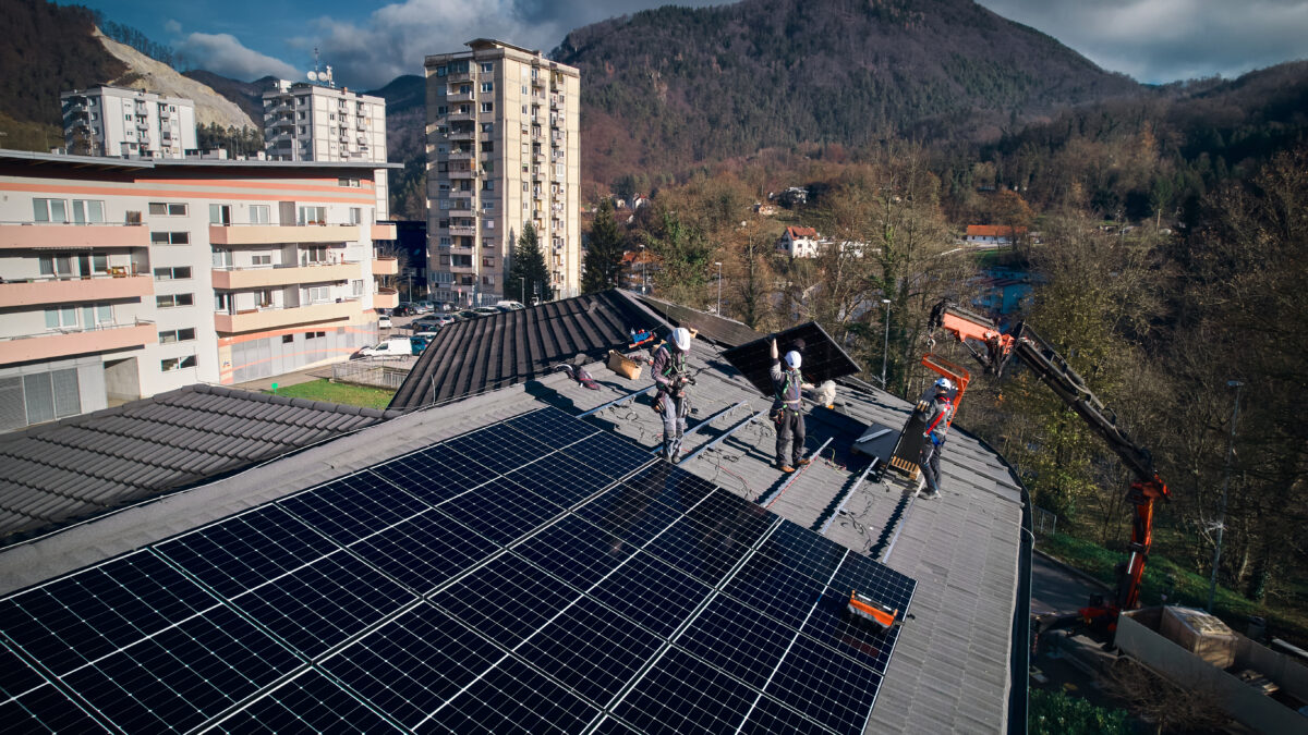 sončna elektrarna sončna šola hrastnik